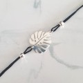 1042-BR-5-jeweline-bransoletka-srebro-925-liść-monstera-sznurek-czarny.jpg
