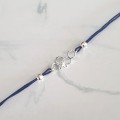 1038-BR-8-jeweline-bransoletka-srebro-925-pszczoła-plaster-miód-sznurek-granatowy.jpg