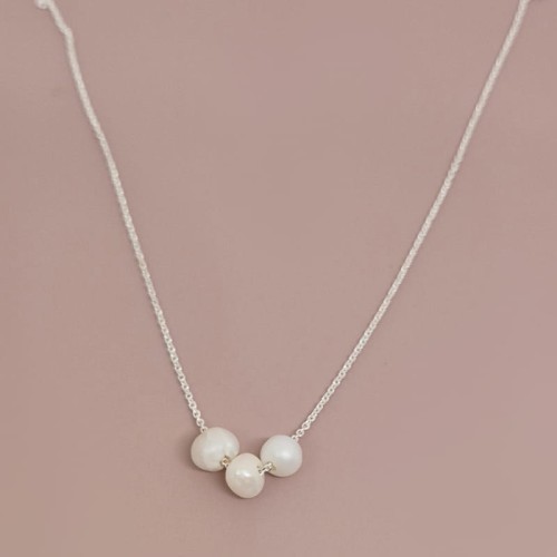 J111 jeweline srebro 925 naszyjnik srerbny trzy perełki 1.jpg