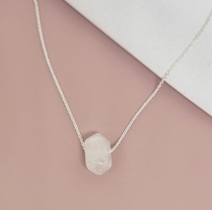 Naszyjnik Srebrny Mały Grot Kryształ Górski