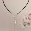 1440KO 1 onyks jeweline srebro 925 naszyjnik Change z onyksem i piórkiem 1.jpg
